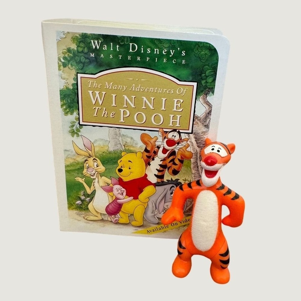 Disney Winnie the Pooh Tigger McDonald's Happy Meal 1996 VHS Case Collectible